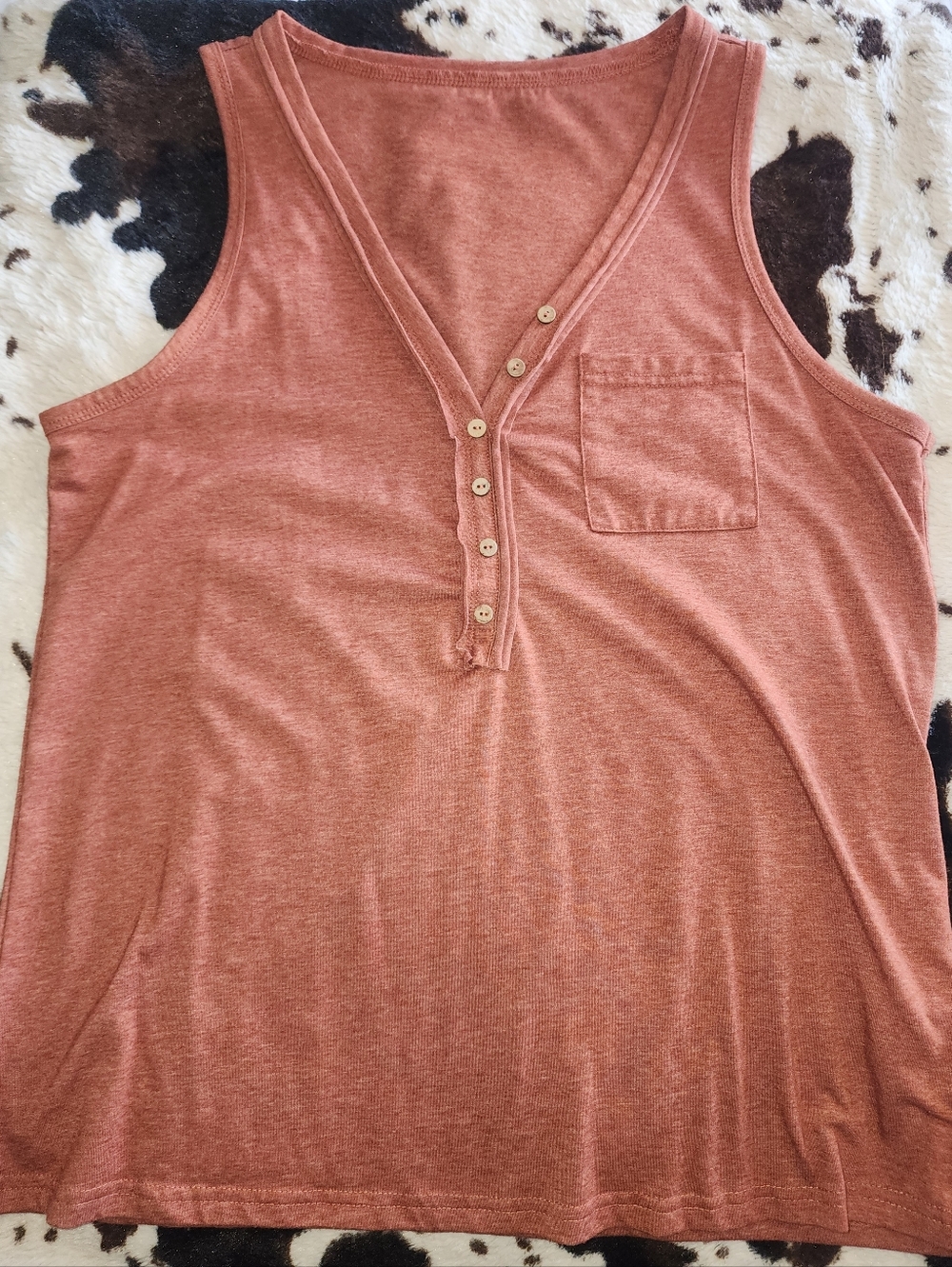 Henley Pocket Tank- Rust Color